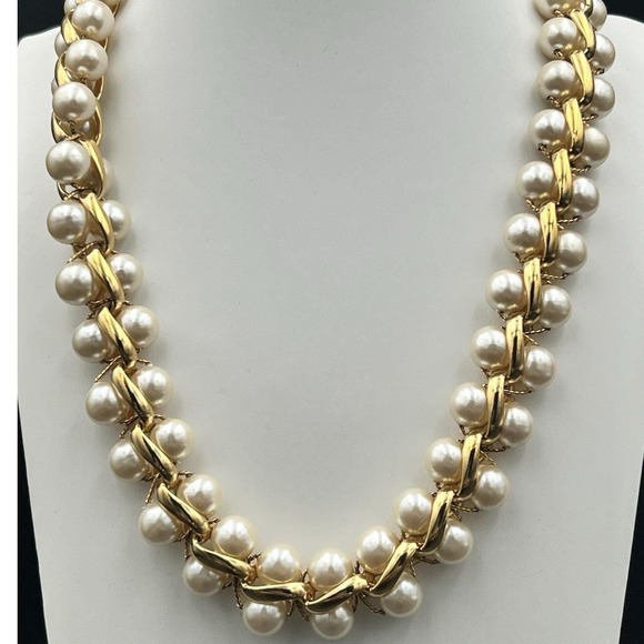 Napier Jewelry - Napier Vintage Gold Tone Faux Pearl Twisted Ribbon Choker Old Money